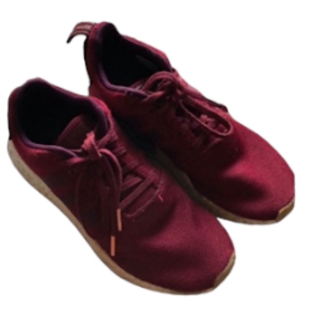⚡️ Adidas Boost Burgundy Sneakers Athletic Shoes - Size 7.5 ⚡️